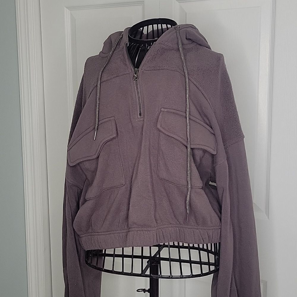 GRADE & GATHER Brown Cropped Fleece Hoodie Size Medium